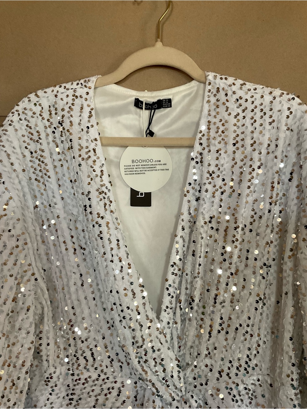 BOOHOO White Sequin V-Neck Party Dress. NWT. Size 16 - Picture 7 of 11
